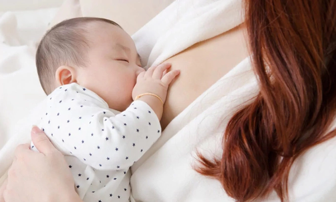 Chấn động: Trẻ sơ sinh bú bình có thể nuốt phải hơn 1 triệu hạt vi nhựa mỗi ngày- Ảnh 2. Chấn động: Trẻ sơ sinh bú bình có thể nuốt phải hơn 1 triệu hạt vi nhựa mỗi ngày- Ảnh 2.