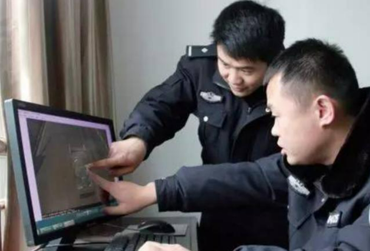 Người phụ nữ sáng đứng tên gửi tiết kiệm hơn 109 tỷ đồng giúp anh họ, đến trưa số dư chỉ còn 0, ngân hàng khẳng định: “Chính chị đã ký lệnh chuyển tiền”- Ảnh 2. Người phụ nữ sáng đứng tên gửi tiết kiệm hơn 109 tỷ đồng giúp anh họ, đến trưa số dư chỉ còn 0, ngân hàng khẳng định: “Chính chị đã ký lệnh chuyển tiền”- Ảnh 2.