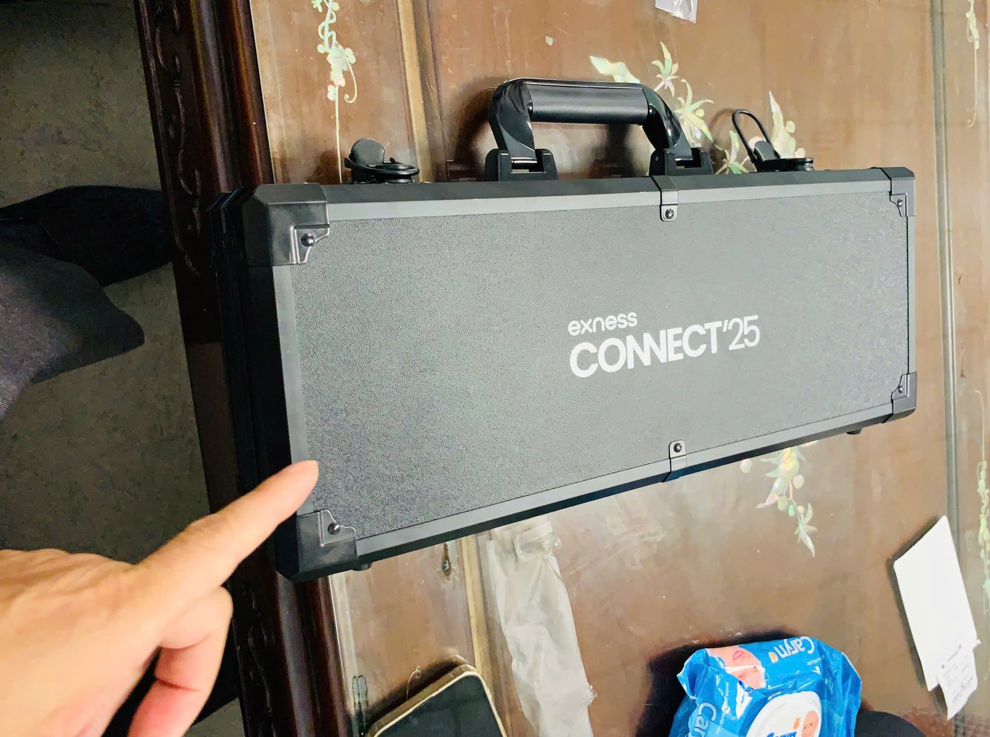Khi tiếp viên chuyến bay từ nước ngoài về hỏi trong túi màu đen có gì, nam hành khách nói có bom- Ảnh 3. Khi tiếp viên chuyến bay từ nước ngoài về hỏi trong túi màu đen có gì, nam hành khách nói có bom- Ảnh 3.
