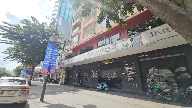Hàng loạt mặt bằng ở TP HCM vẫn bỏ trống thời gian dài, điều gì đang xảy ra?- Ảnh 12. Hàng loạt mặt bằng ở TP HCM vẫn bỏ trống thời gian dài, điều gì đang xảy ra?- Ảnh 12.