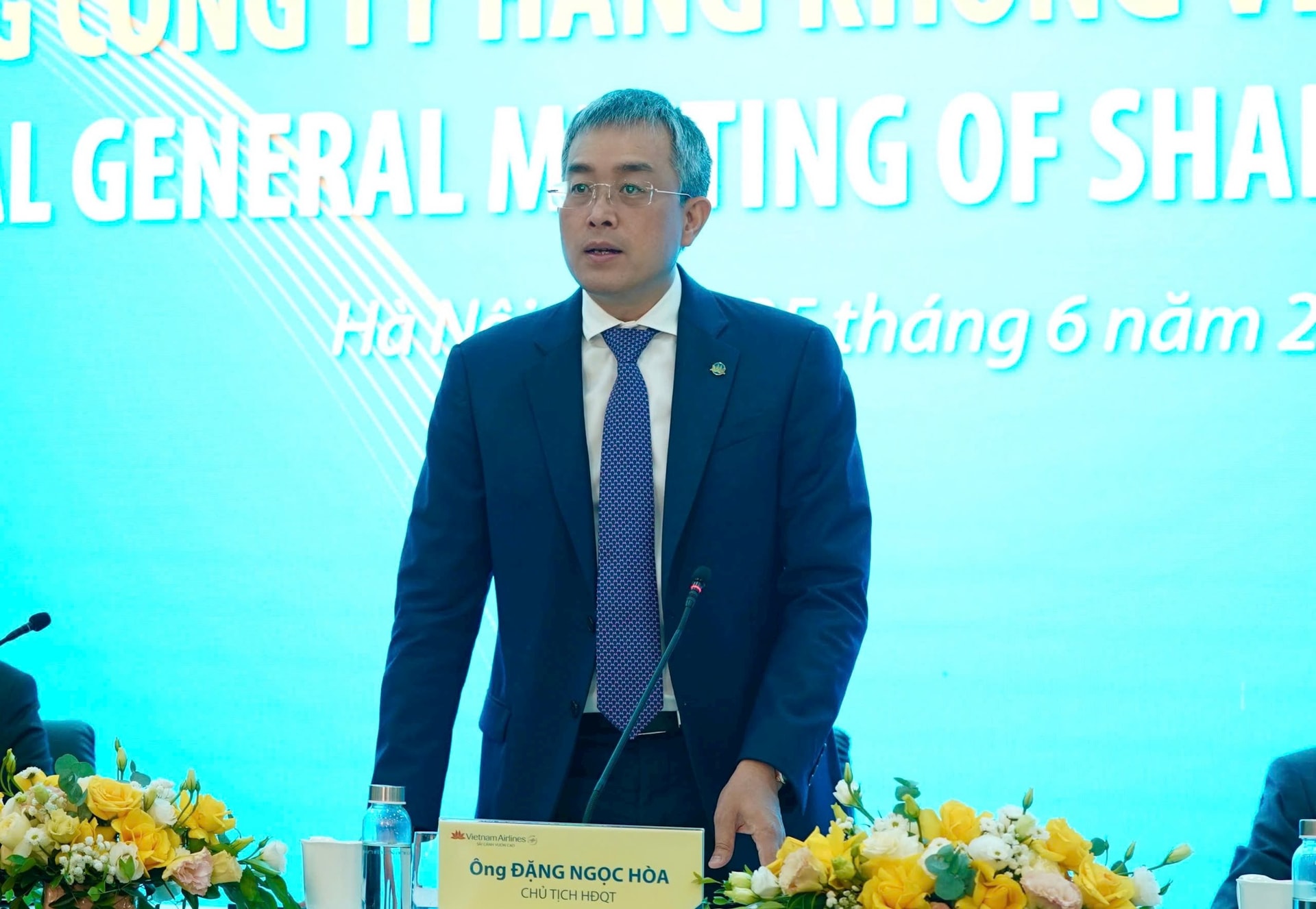 "Kho báu" 1.000 tỷ USD và một "tân binh" vừa xuất hiện, cuộc đua sắm máy bay lớn chưa từng có tại Việt Nam bắt đầu- Ảnh 2. "Kho báu" 1.000 tỷ USD và một "tân binh" vừa xuất hiện, cuộc đua sắm máy bay lớn chưa từng có tại Việt Nam bắt đầu- Ảnh 2.