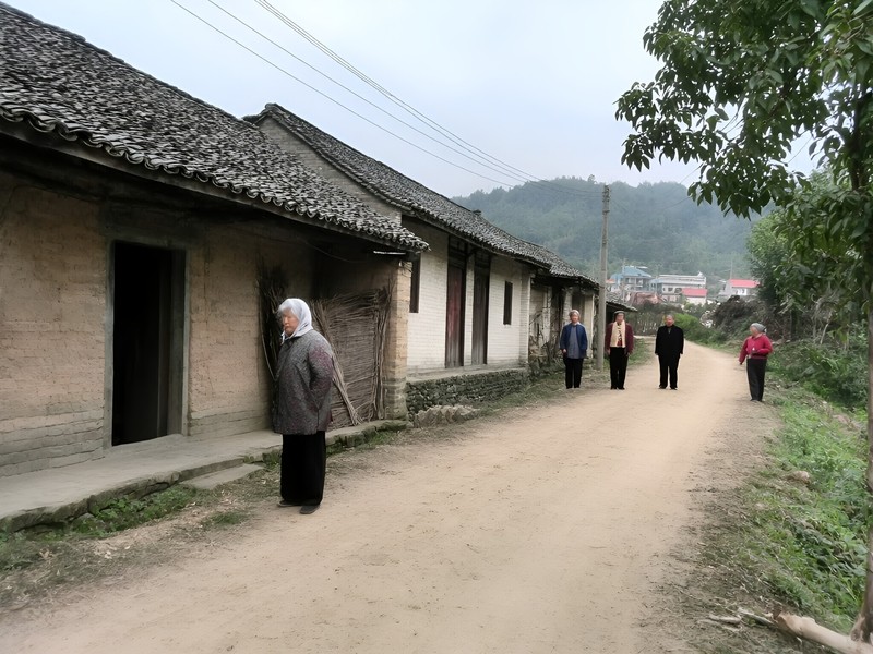 Cụ bà 69 tuổi lương hưu 18 triệu đồng/tháng, được con trai con dâu hết lòng hiếu thảo vẫn buồn bực: Tôi đã dọn ngay về quê vì 1 LÝ DO này!- Ảnh 3. Cụ bà 69 tuổi lương hưu 18 triệu đồng/tháng, được con trai con dâu hết lòng hiếu thảo vẫn buồn bực: Tôi đã dọn ngay về quê vì 1 LÝ DO này!- Ảnh 3.