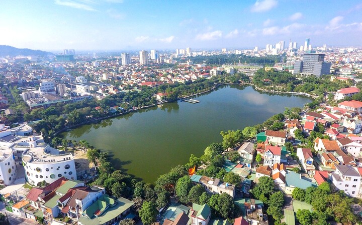 Chuyển 300m² đất vườn sang đất ở, một hộ dân ở Nghệ An phải nộp gần 4,5 tỷ tiền thuế- Ảnh 1. Chuyển 300m² đất vườn sang đất ở, một hộ dân ở Nghệ An phải nộp gần 4,5 tỷ tiền thuế- Ảnh 1.