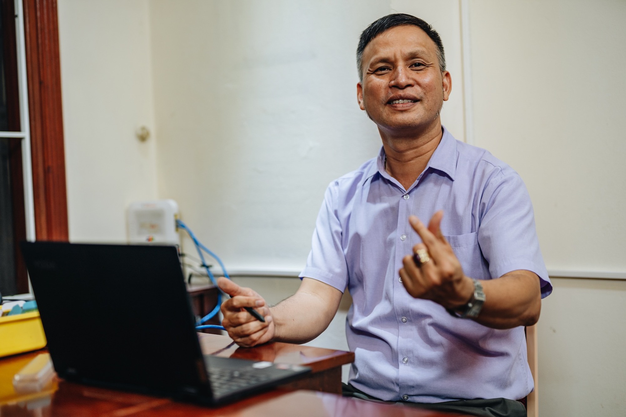 Thế hệ 8X-9X ôn thi đại học chắc nhớ mãi: Lý thầy Cẩn, Văn thầy Hưởng, Anh cô Chi Mai... ai cũng là một tượng đài!- Ảnh 4. Thế hệ 8X-9X ôn thi đại học chắc nhớ mãi: Lý thầy Cẩn, Văn thầy Hưởng, Anh cô Chi Mai... ai cũng là một tượng đài!- Ảnh 4.