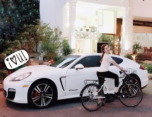 Sao nữ Việt giàu sụ từ khi 16 tuổi: Bố mẹ là trùm bất động sản, rơi vào trầm cảm vì cháy nhà- Ảnh 6. Sao nữ Việt giàu sụ từ khi 16 tuổi: Bố mẹ là trùm bất động sản, rơi vào trầm cảm vì cháy nhà- Ảnh 6.