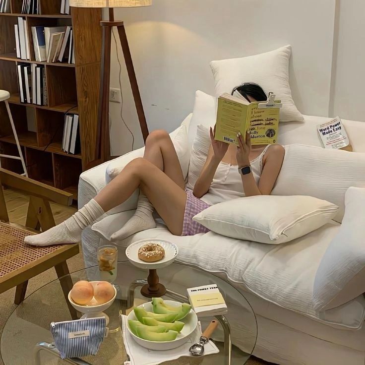 Lương 5 triệu nhưng tiêu xài như tiểu thư Paris: Ở chung trọ nữa thì "gánh" đủ- Ảnh 2. Lương 5 triệu nhưng tiêu xài như tiểu thư Paris: Ở chung trọ nữa thì "gánh" đủ- Ảnh 2.