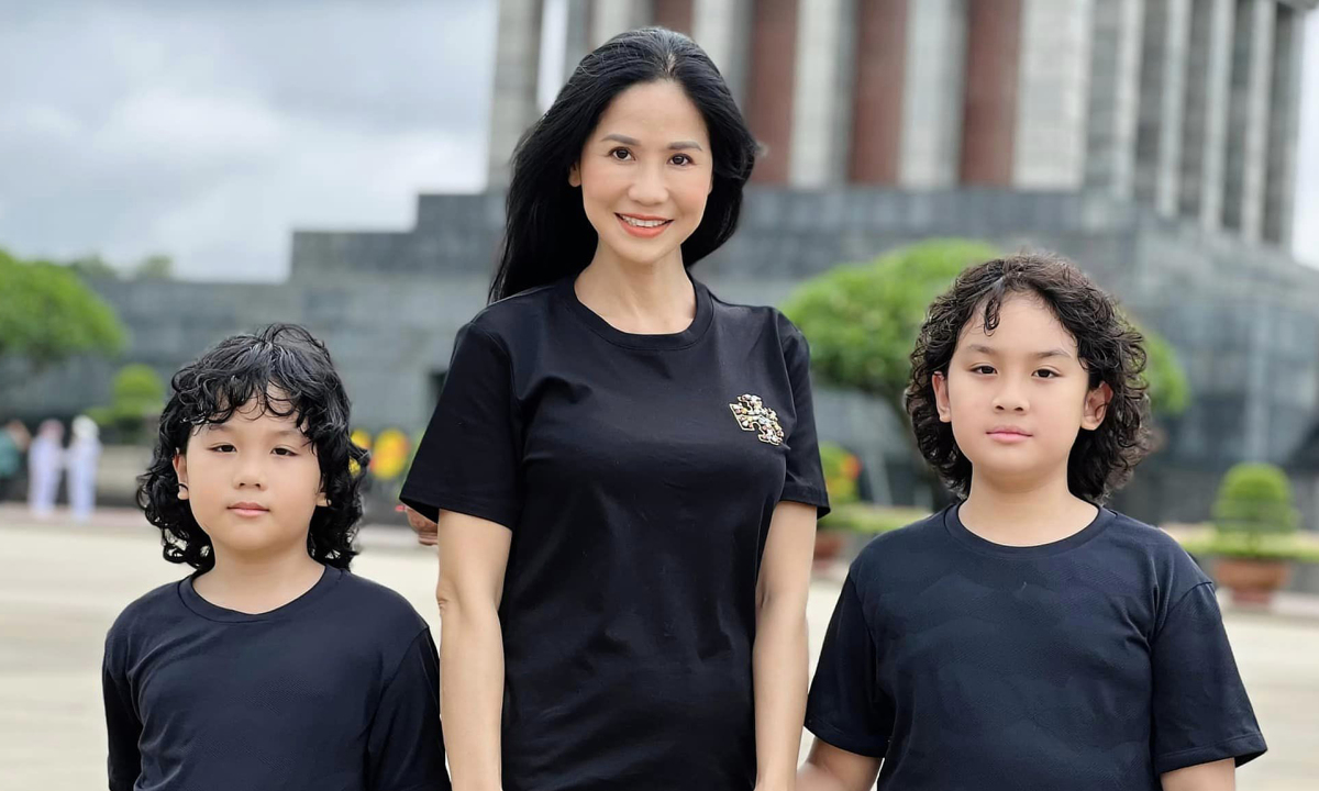 Nữ diễn viên gặp "cú sốc lớn" vì yêu tài tử cả nước mến mộ, 49 tuổi một mình nuôi 2 con- Ảnh 4. Nữ diễn viên gặp "cú sốc lớn" vì yêu tài tử cả nước mến mộ, 49 tuổi một mình nuôi 2 con- Ảnh 4.