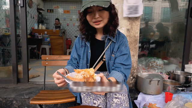 Khách Trung Quốc thử 1 món xôi Việt Nam, ngay miếng đầu đã thốt lên: "Hương vị bùng nổ… chỉ ở đây mới có"- Ảnh 3. Khách Trung Quốc thử 1 món xôi Việt Nam, ngay miếng đầu đã thốt lên: "Hương vị bùng nổ… chỉ ở đây mới có"- Ảnh 3.