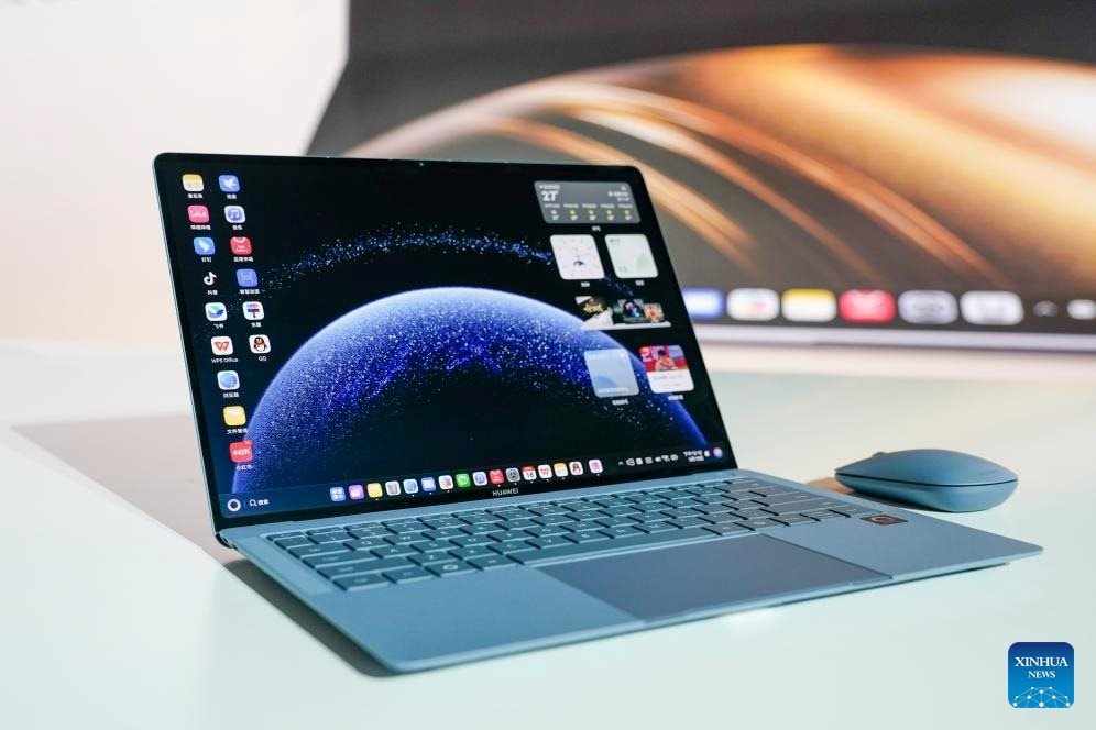 Bẽ bàng dòng laptop gập mới nhất của Huawei: Tưởng sử dụng chip 5nm nhưng hóa ra lại là công nghệ cũ từ 2 năm trước, tụt hậu ít nhất 3 thế hệ so với đối thủ- Ảnh 1. Bẽ bàng dòng laptop gập mới nhất của Huawei: Tưởng sử dụng chip 5nm nhưng hóa ra lại là công nghệ cũ từ 2 năm trước, tụt hậu ít nhất 3 thế hệ so với đối thủ- Ảnh 1.