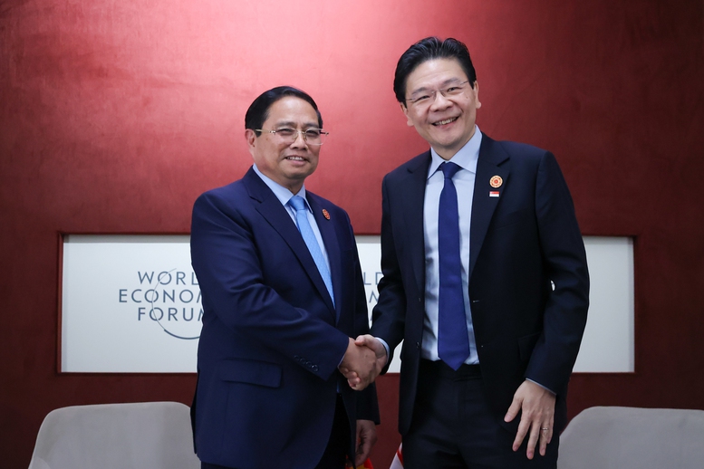Hai Thủ tướng Việt Nam, Singapore nhất trí mở thêm nhiều khu VSIP- Ảnh 1. Hai Thủ tướng Việt Nam, Singapore nhất trí mở thêm nhiều khu VSIP- Ảnh 1.