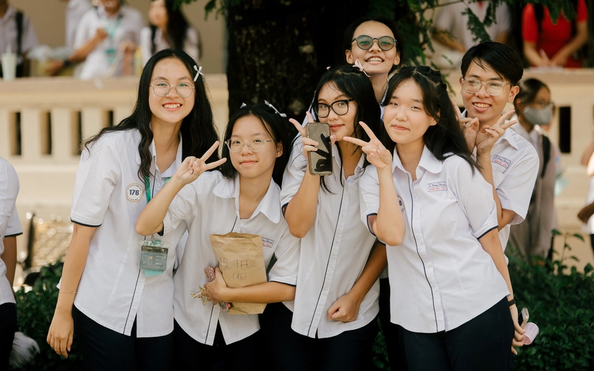 2025 - năm của kỳ thi tốt nghiệp THPT đặc biệt nhất lịch sử- Ảnh 1. 2025 - năm của kỳ thi tốt nghiệp THPT đặc biệt nhất lịch sử- Ảnh 1.