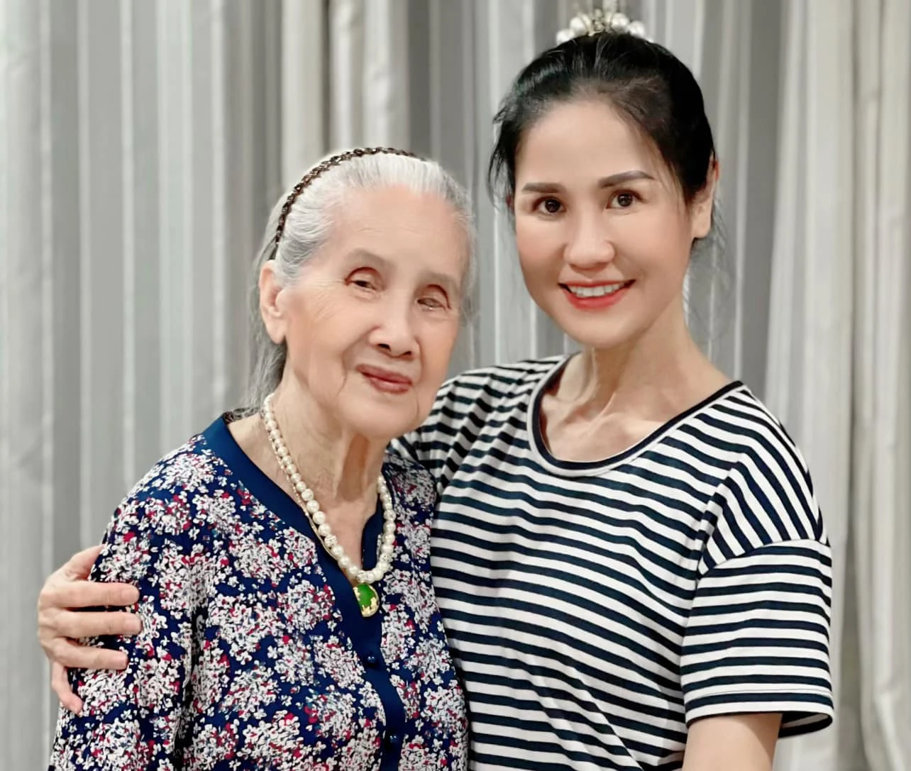 Nữ diễn viên gặp "cú sốc lớn" vì yêu tài tử cả nước mến mộ, 49 tuổi một mình nuôi 2 con- Ảnh 3. Nữ diễn viên gặp "cú sốc lớn" vì yêu tài tử cả nước mến mộ, 49 tuổi một mình nuôi 2 con- Ảnh 3.