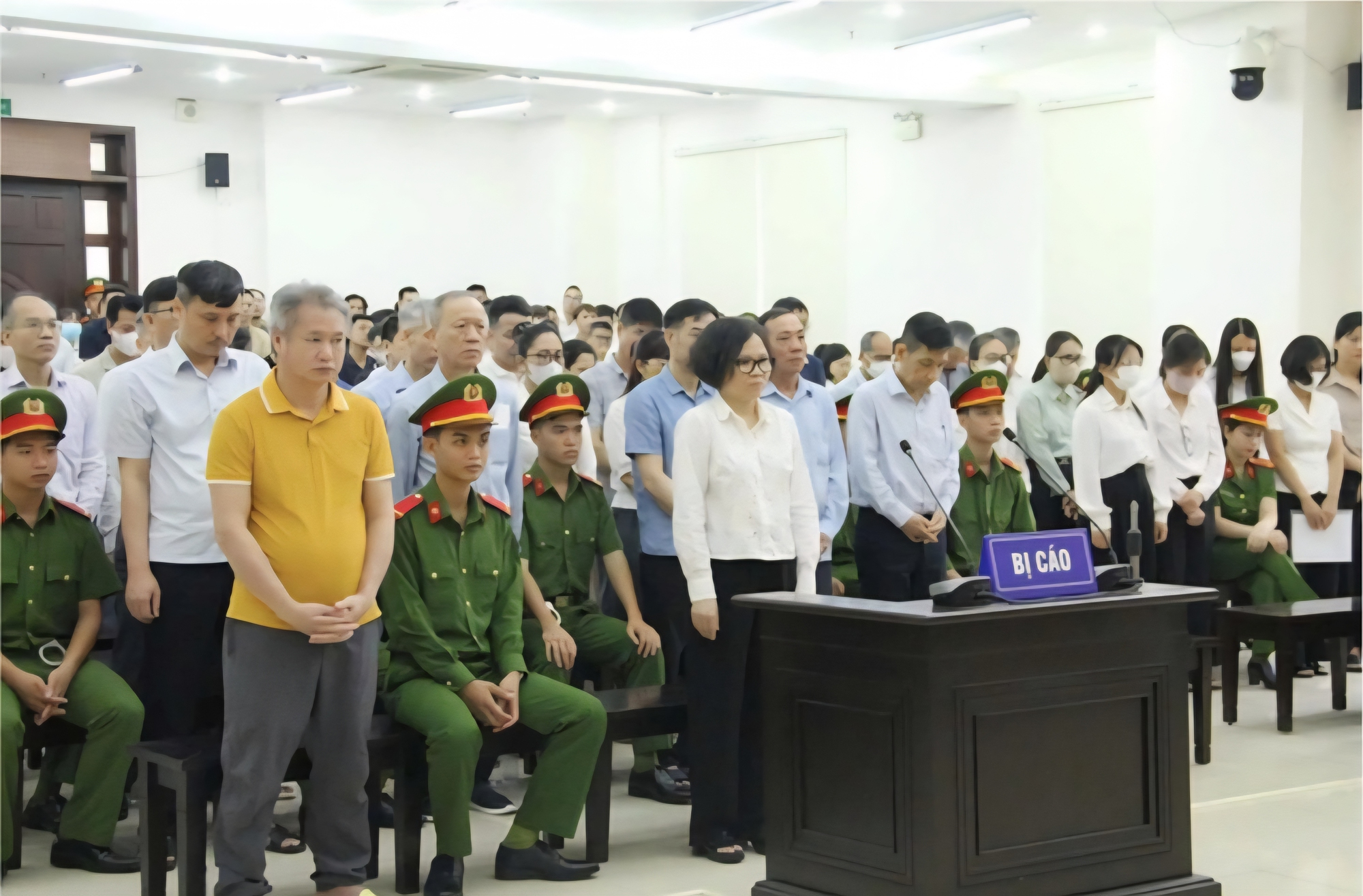 Cựu chủ tịch FLC Trịnh Văn Quyết có được giảm án hơn chục năm tù như đề nghị?- Ảnh 1. Cựu chủ tịch FLC Trịnh Văn Quyết có được giảm án hơn chục năm tù như đề nghị?- Ảnh 1.