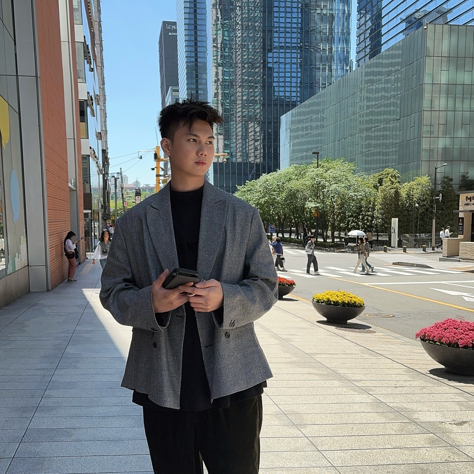 Lộ cơ ngơi khủng của bạn trai tin đồn Miu Lê: Thiếu gia bán hàng online vì đam mê?- Ảnh 15. Lộ cơ ngơi khủng của bạn trai tin đồn Miu Lê: Thiếu gia bán hàng online vì đam mê?- Ảnh 15.