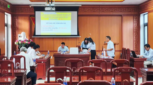Choáng với giá đấu mỏ cát ở Quảng Nam: Từ 1,8 tỷ lên hơn 138 tỷ đồng sau 11 vòng- Ảnh 1. Choáng với giá đấu mỏ cát ở Quảng Nam: Từ 1,8 tỷ lên hơn 138 tỷ đồng sau 11 vòng- Ảnh 1.