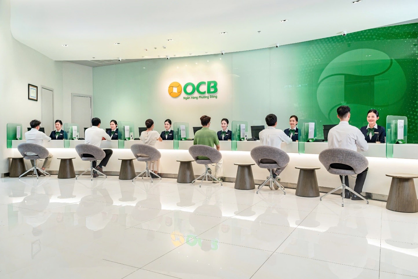 OCB đạt giải Ngân hàng số tăng trưởng nhanh nhất Việt Nam 2025- Ảnh 2. OCB đạt giải Ngân hàng số tăng trưởng nhanh nhất Việt Nam 2025- Ảnh 2.
