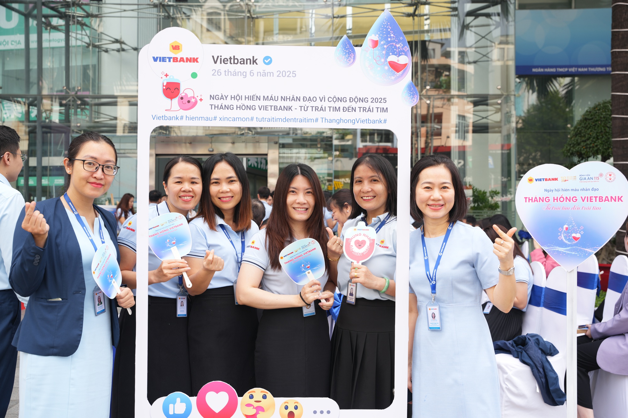 Hơn 200 CBNV tham gia hiến máu tình nguyện Tháng hồng Vietbank- Ảnh 5. Hơn 200 CBNV tham gia hiến máu tình nguyện Tháng hồng Vietbank- Ảnh 5.