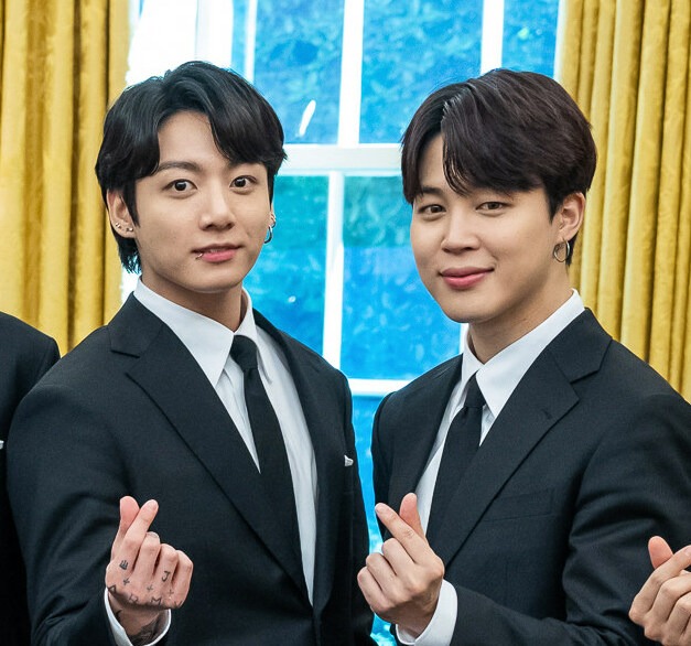 Jungkook - Jimin (BTS) bí mật đến Đà Nẵng!- Ảnh 1. Jungkook - Jimin (BTS) bí mật đến Đà Nẵng!- Ảnh 1.