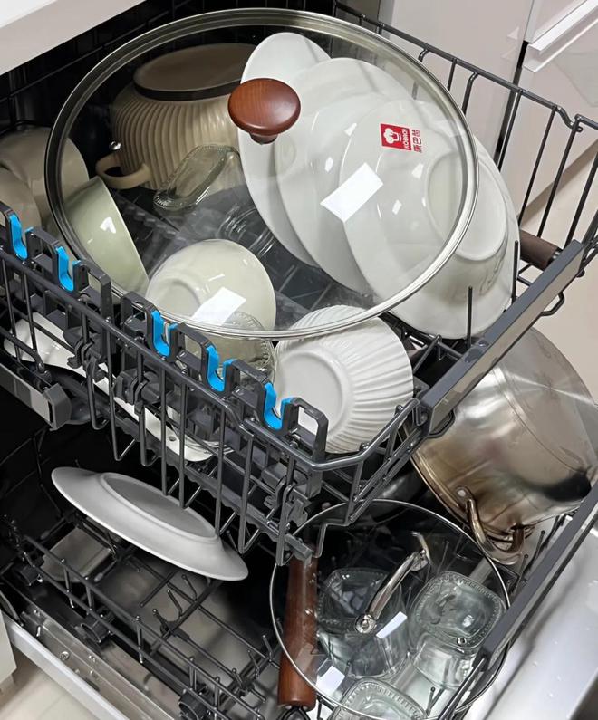 Sau khi sống ở nhà mới được 1 năm, tôi nhận ra 4 thứ này đúng là 