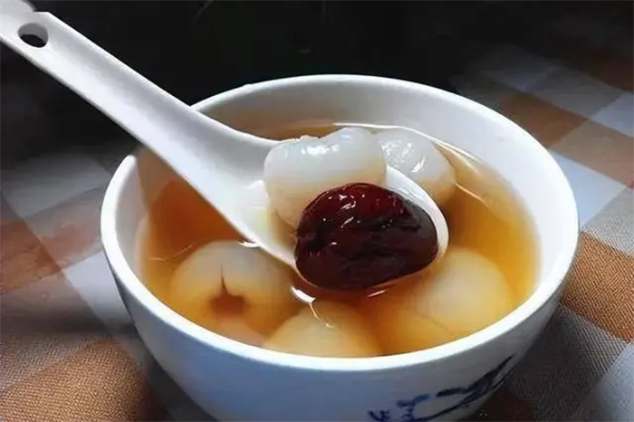 Vì sao ăn vải thiều luộc lại tốt hơn ăn trực tiếp?- Ảnh 4. Vì sao ăn vải thiều luộc lại tốt hơn ăn trực tiếp?- Ảnh 4.