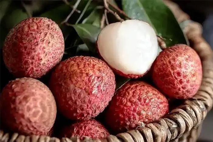 Vì sao ăn vải thiều luộc lại tốt hơn ăn trực tiếp?- Ảnh 1. Vì sao ăn vải thiều luộc lại tốt hơn ăn trực tiếp?- Ảnh 1.