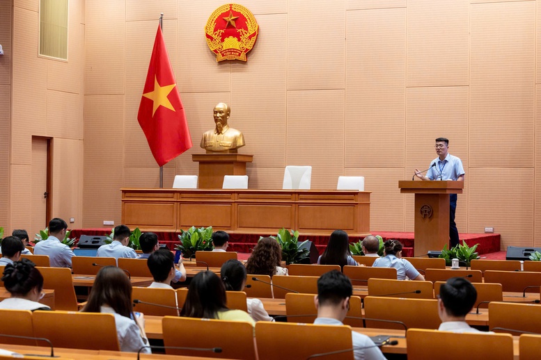 MobiFone phối hợp với Trung tâm Phục vụ hành chính công Hà Nội triển khai tập huấn dịch vụ công trực tuyến theo mô hình chính quyền địa phương 2 cấp- Ảnh 1. MobiFone phối hợp với Trung tâm Phục vụ hành chính công Hà Nội triển khai tập huấn dịch vụ công trực tuyến theo mô hình chính quyền địa phương 2 cấp- Ảnh 1.