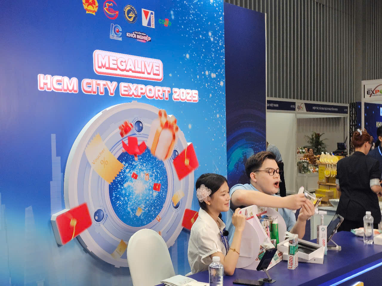 Sẽ cấm các sàn thương mại điện tử dùng thuật toán ưu tiên hiển thị sản phẩm- Ảnh 1. Sẽ cấm các sàn thương mại điện tử dùng thuật toán ưu tiên hiển thị sản phẩm- Ảnh 1.
