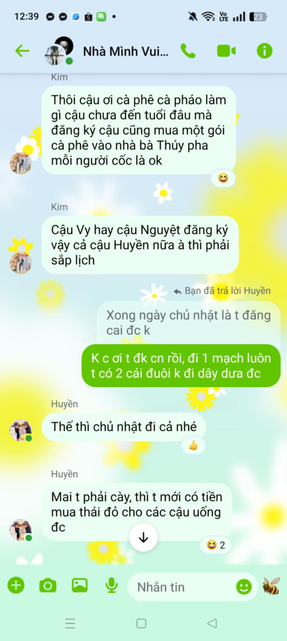 Gia đình "độc lạ" Việt Nam với văn hóa không giống ai, dâu rể các thế hệ mới đến đều choáng váng rồi... "nghiện" lúc nào không hay!- Ảnh 4. Gia đình "độc lạ" Việt Nam với văn hóa không giống ai, dâu rể các thế hệ mới đến đều choáng váng rồi... "nghiện" lúc nào không hay!- Ảnh 4.
