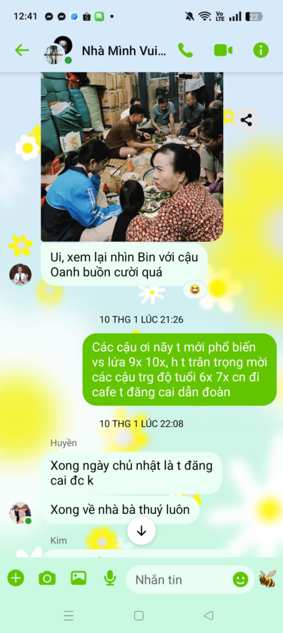 Gia đình "độc lạ" Việt Nam với văn hóa không giống ai, dâu rể các thế hệ mới đến đều choáng váng rồi... "nghiện" lúc nào không hay!- Ảnh 3. Gia đình "độc lạ" Việt Nam với văn hóa không giống ai, dâu rể các thế hệ mới đến đều choáng váng rồi... "nghiện" lúc nào không hay!- Ảnh 3.