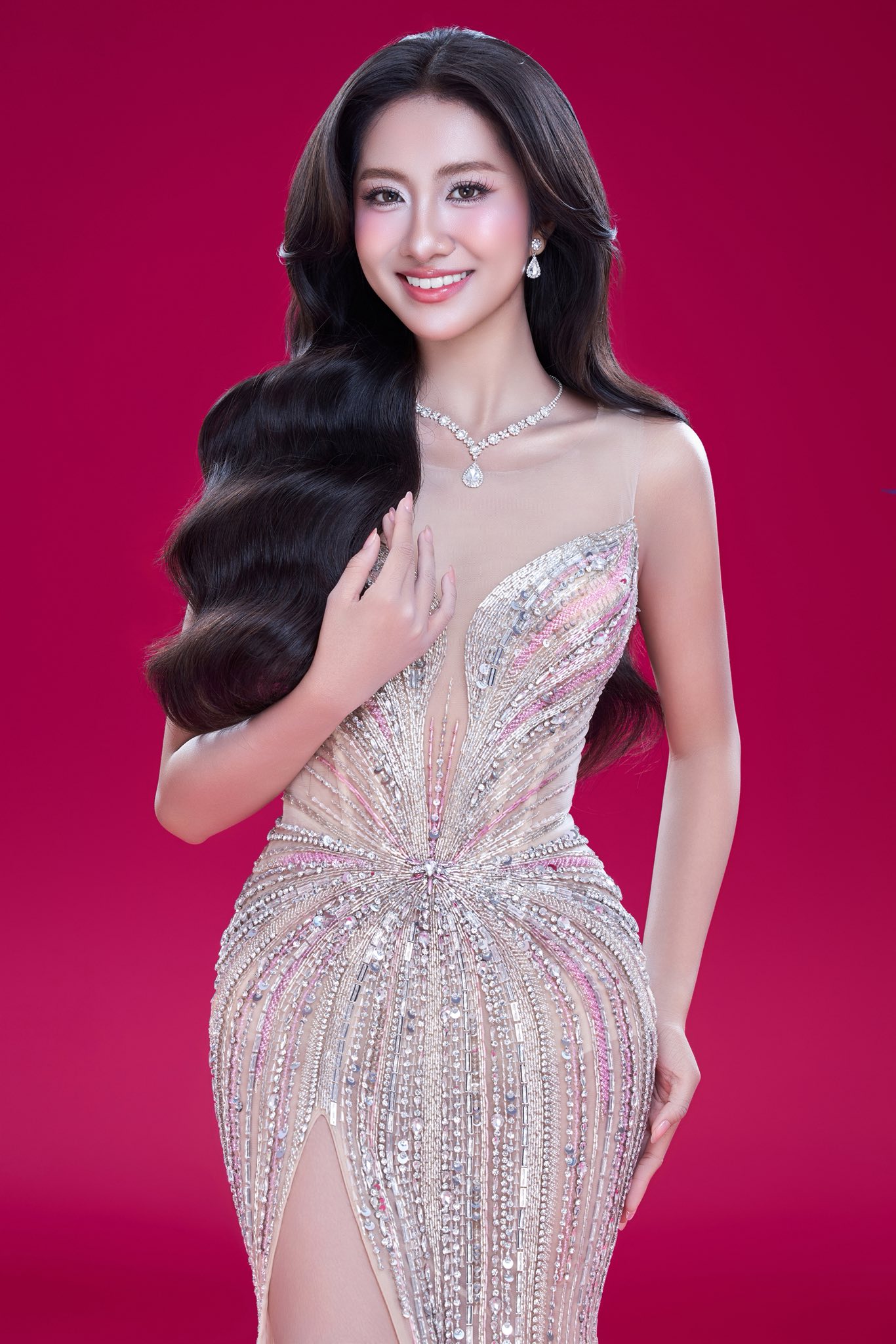 "Tất tần tật" về Tân Hoa hậu Việt Nam Hà Trúc Linh: Visual đời thường gây bất ngờ, gia thế ra sao?- Ảnh 10. "Tất tần tật" về Tân Hoa hậu Việt Nam Hà Trúc Linh: Visual đời thường gây bất ngờ, gia thế ra sao?- Ảnh 10.