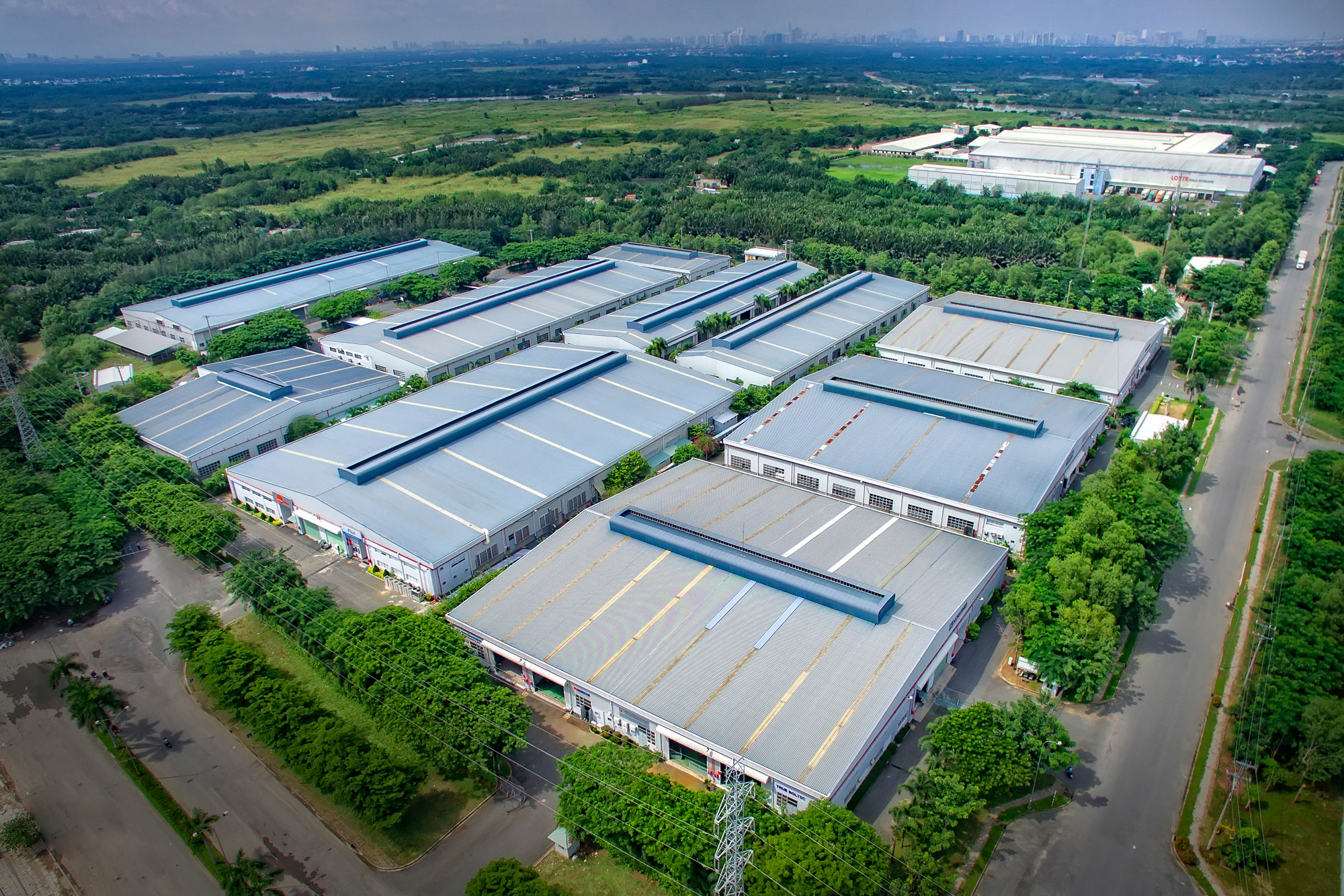 Bất ngờ Hưng Yên: Chỉ trong nửa đầu năm, thu hút vốn đầu tư 710 triệu USD vào các khu công nghiệp, đạt hơn 70% kế hoạch của cả năm- Ảnh 1. Bất ngờ Hưng Yên: Chỉ trong nửa đầu năm, thu hút vốn đầu tư 710 triệu USD vào các khu công nghiệp, đạt hơn 70% kế hoạch của cả năm- Ảnh 1.