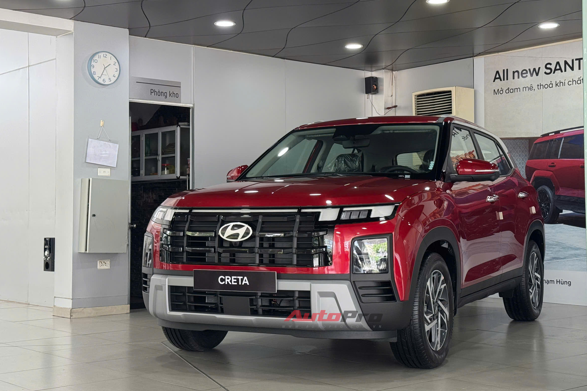 Hyundai Creta 2025 vừa ra mắt đã giảm giá tại đại lý: Bản N Line 'cháy hàng', bản 'base' còn 579 triệu đồng, tăng sức cạnh tranh Xforce- Ảnh 1. Hyundai Creta 2025 vừa ra mắt đã giảm giá tại đại lý: Bản N Line 'cháy hàng', bản 'base' còn 579 triệu đồng, tăng sức cạnh tranh Xforce- Ảnh 1.