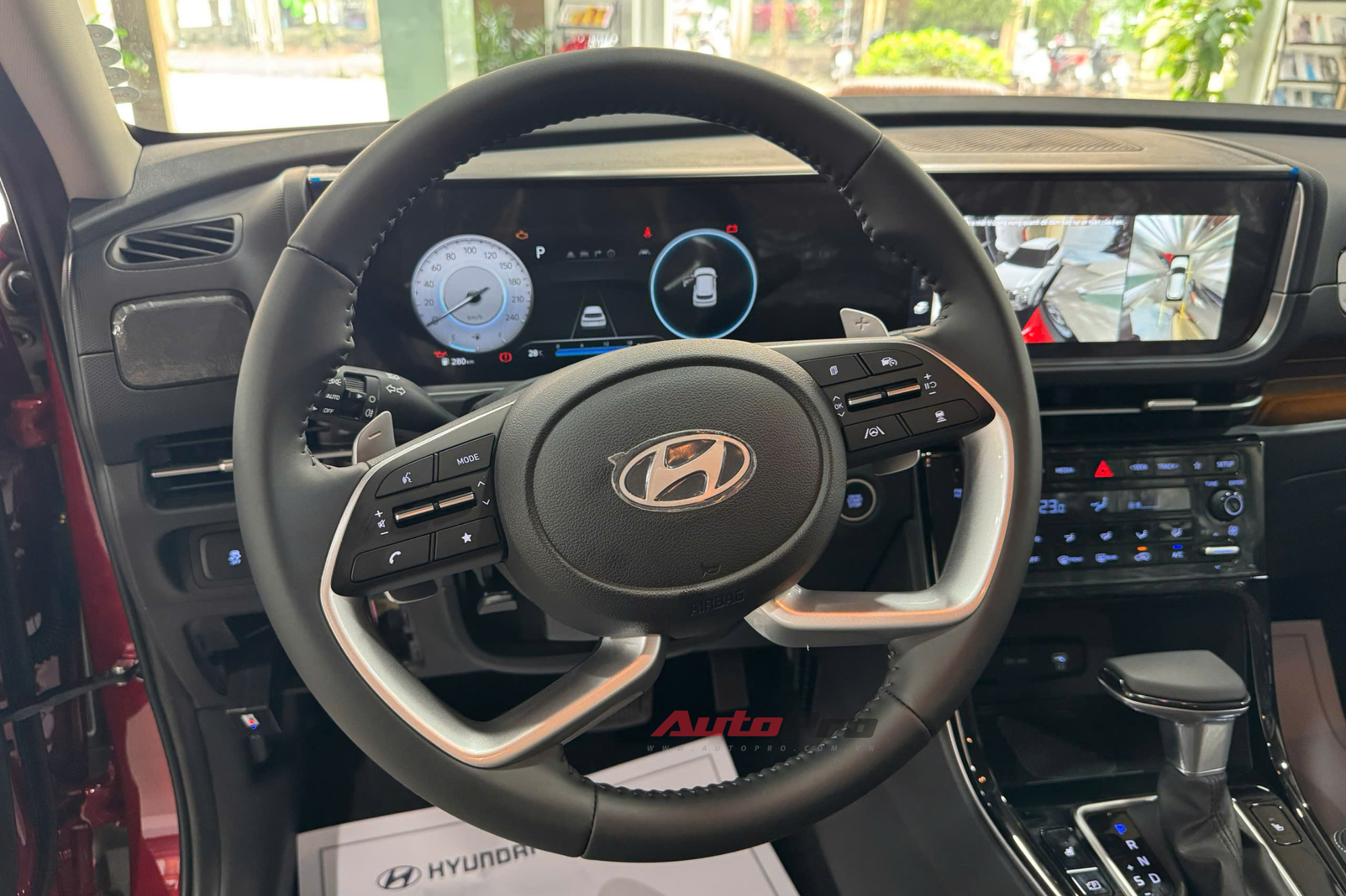 Hyundai Creta 2025 vừa ra mắt đã giảm giá tại đại lý: Bản N Line 'cháy hàng', bản 'base' còn 579 triệu đồng, tăng sức cạnh tranh Xforce- Ảnh 3. Hyundai Creta 2025 vừa ra mắt đã giảm giá tại đại lý: Bản N Line 'cháy hàng', bản 'base' còn 579 triệu đồng, tăng sức cạnh tranh Xforce- Ảnh 3.