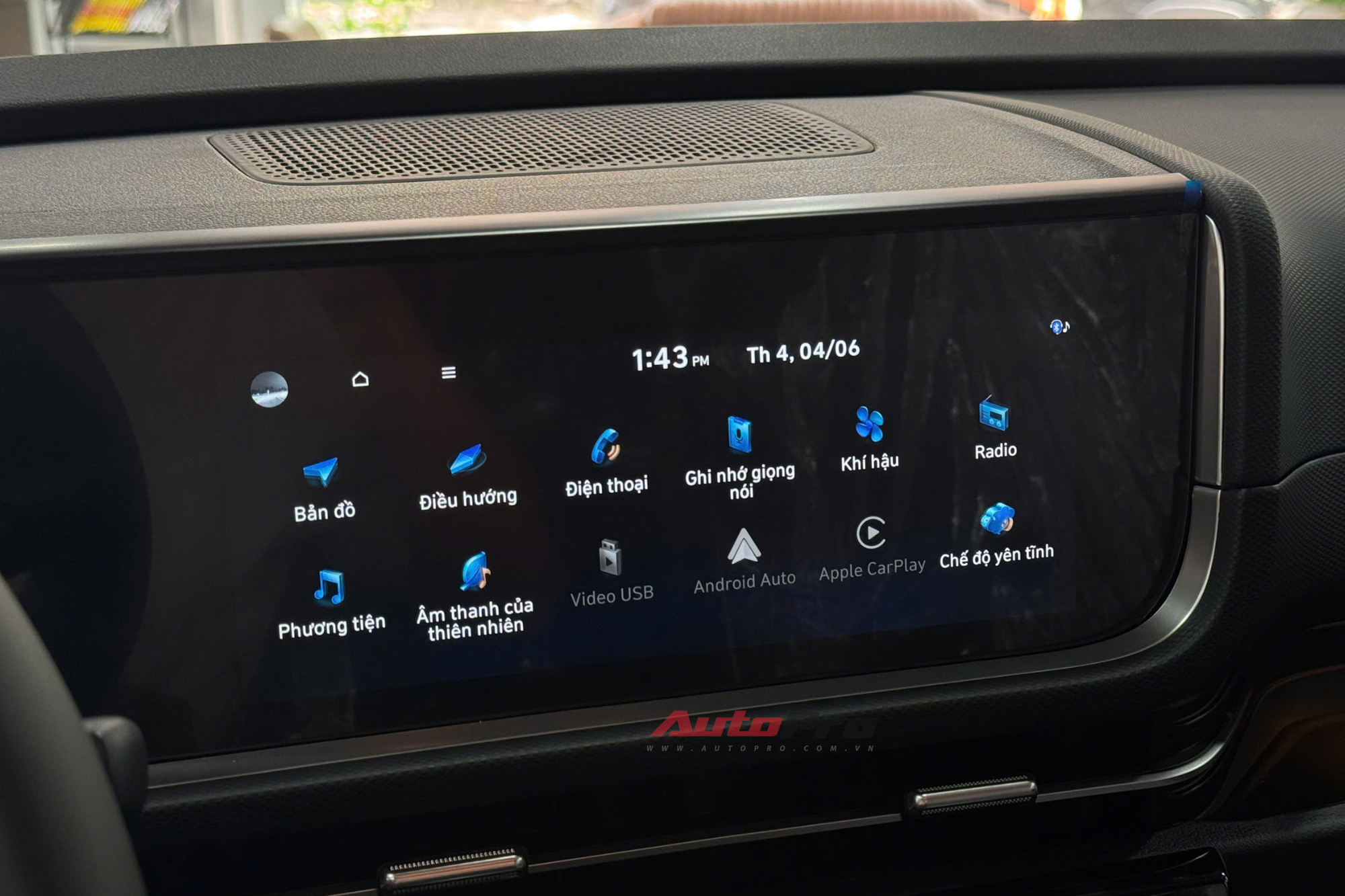 Hyundai Creta 2025 vừa ra mắt đã giảm giá tại đại lý: Bản N Line 'cháy hàng', bản 'base' còn 579 triệu đồng, tăng sức cạnh tranh Xforce- Ảnh 4. Hyundai Creta 2025 vừa ra mắt đã giảm giá tại đại lý: Bản N Line 'cháy hàng', bản 'base' còn 579 triệu đồng, tăng sức cạnh tranh Xforce- Ảnh 4.
