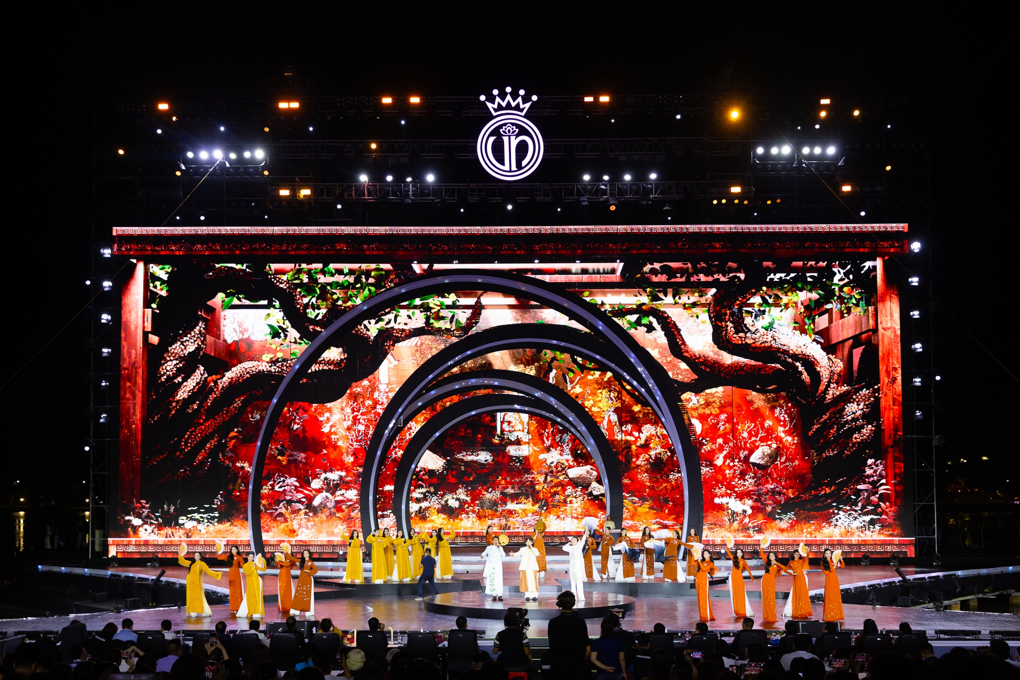Hà Trúc Linh đăng quang Hoa hậu Việt Nam 2024!- Ảnh 34. Hà Trúc Linh đăng quang Hoa hậu Việt Nam 2024!- Ảnh 34.