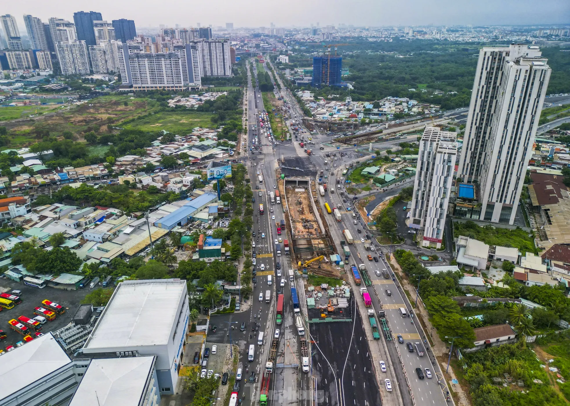 Cận cảnh hầm chui ở nút giao lớn nhất TPHCM trước ngày thông xe- Ảnh 7. Cận cảnh hầm chui ở nút giao lớn nhất TPHCM trước ngày thông xe- Ảnh 7.