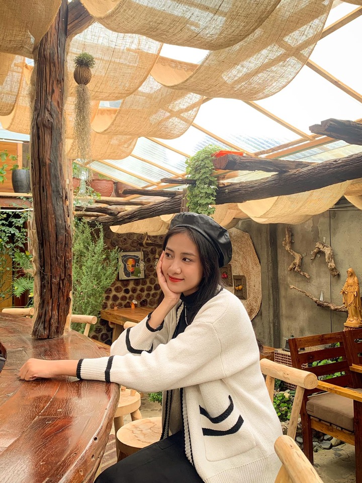 Hà Trúc Linh ngoài đời quyến rũ và đầy bản lĩnh- Ảnh 14. Hà Trúc Linh ngoài đời quyến rũ và đầy bản lĩnh- Ảnh 14.