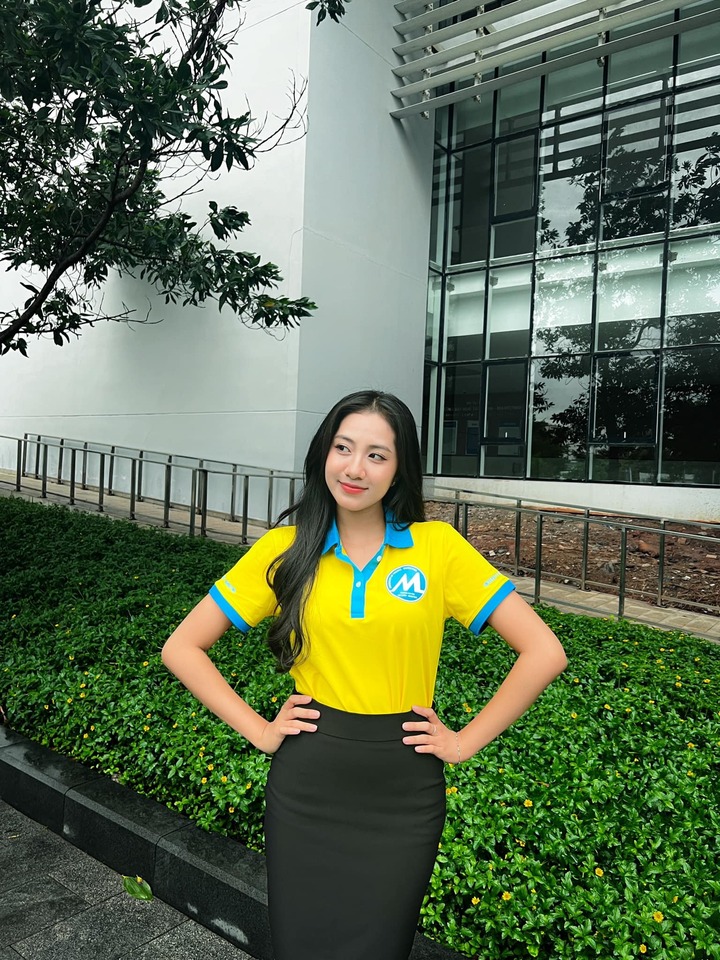 Hà Trúc Linh ngoài đời quyến rũ và đầy bản lĩnh- Ảnh 9. Hà Trúc Linh ngoài đời quyến rũ và đầy bản lĩnh- Ảnh 9.