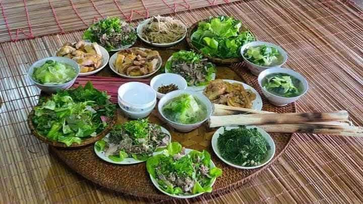 Homestay tại Lào Cai full phòng 3 tháng liền, chị Thông Bản Liền trở thành hiện tượng sau Gia Đình Haha- Ảnh 7. Homestay tại Lào Cai full phòng 3 tháng liền, chị Thông Bản Liền trở thành hiện tượng sau Gia Đình Haha- Ảnh 7.