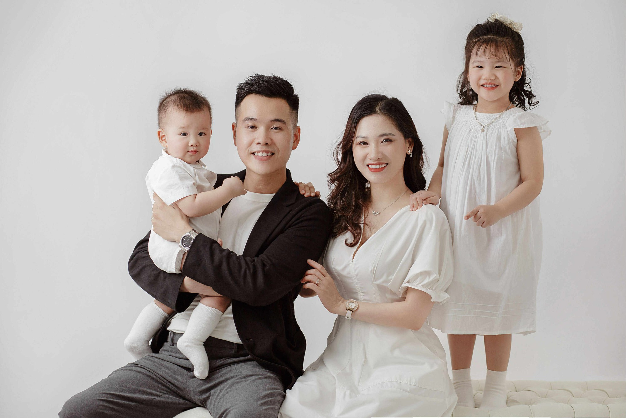 Gia đình cặp đôi bác sĩ đáng yêu trên MXH :"Tuổi thơ của các con ngắn lắm, sợ sau lớn hơn rồi lại không thích đi chơi với bố mẹ nữa"- Ảnh 6. Gia đình cặp đôi bác sĩ đáng yêu trên MXH :"Tuổi thơ của các con ngắn lắm, sợ sau lớn hơn rồi lại không thích đi chơi với bố mẹ nữa"- Ảnh 6.