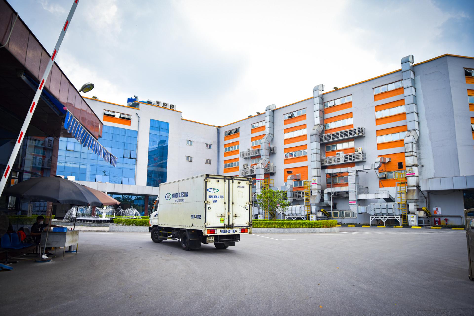 "Ông lớn" Vingroup, Sun Group... đổ bộ, Bắc Ninh bùng nổ loạt dự án bất động sản nghìn tỷ, nguồn vốn FDI 2,8 tỷ USD đổ vào, tăng gấp 2,5 lần so với cùng kỳ 2024- Ảnh 1. "Ông lớn" Vingroup, Sun Group... đổ bộ, Bắc Ninh bùng nổ loạt dự án bất động sản nghìn tỷ, nguồn vốn FDI 2,8 tỷ USD đổ vào, tăng gấp 2,5 lần so với cùng kỳ 2024- Ảnh 1.