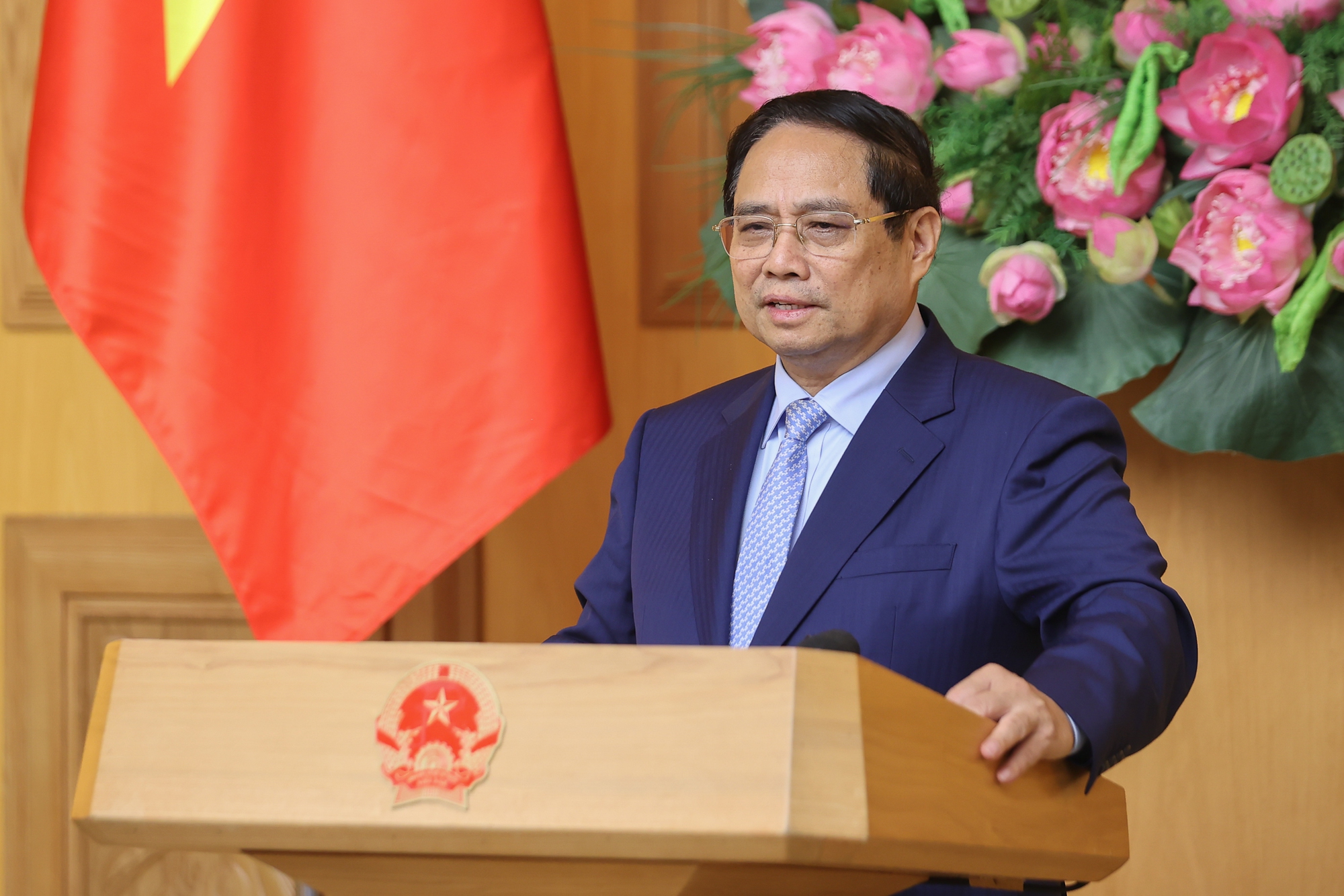 Thủ tướng kêu gọi doanh nghiệp Anh đưa thương mại và đầu tư song phương vượt 10 tỉ USD- Ảnh 1. Thủ tướng kêu gọi doanh nghiệp Anh đưa thương mại và đầu tư song phương vượt 10 tỉ USD- Ảnh 1.
