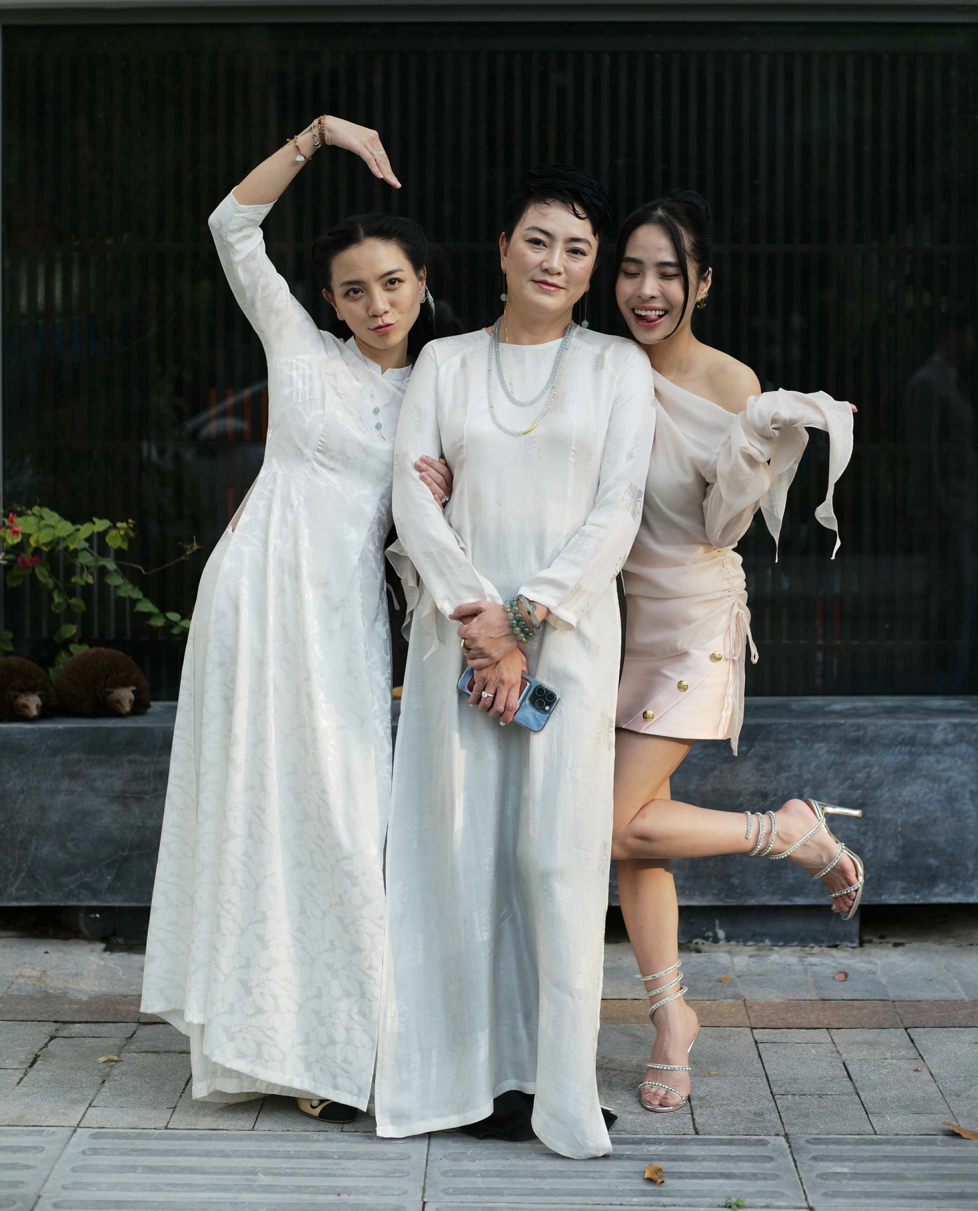 Gia tộc nổi tiếng ở Hà Nội có tận 3 hot mom: Từ mẹ đến con đều là dâu hào môn, ai cũng có tổ ấm riêng hạnh phúc- Ảnh 9. Gia tộc nổi tiếng ở Hà Nội có tận 3 hot mom: Từ mẹ đến con đều là dâu hào môn, ai cũng có tổ ấm riêng hạnh phúc- Ảnh 9.