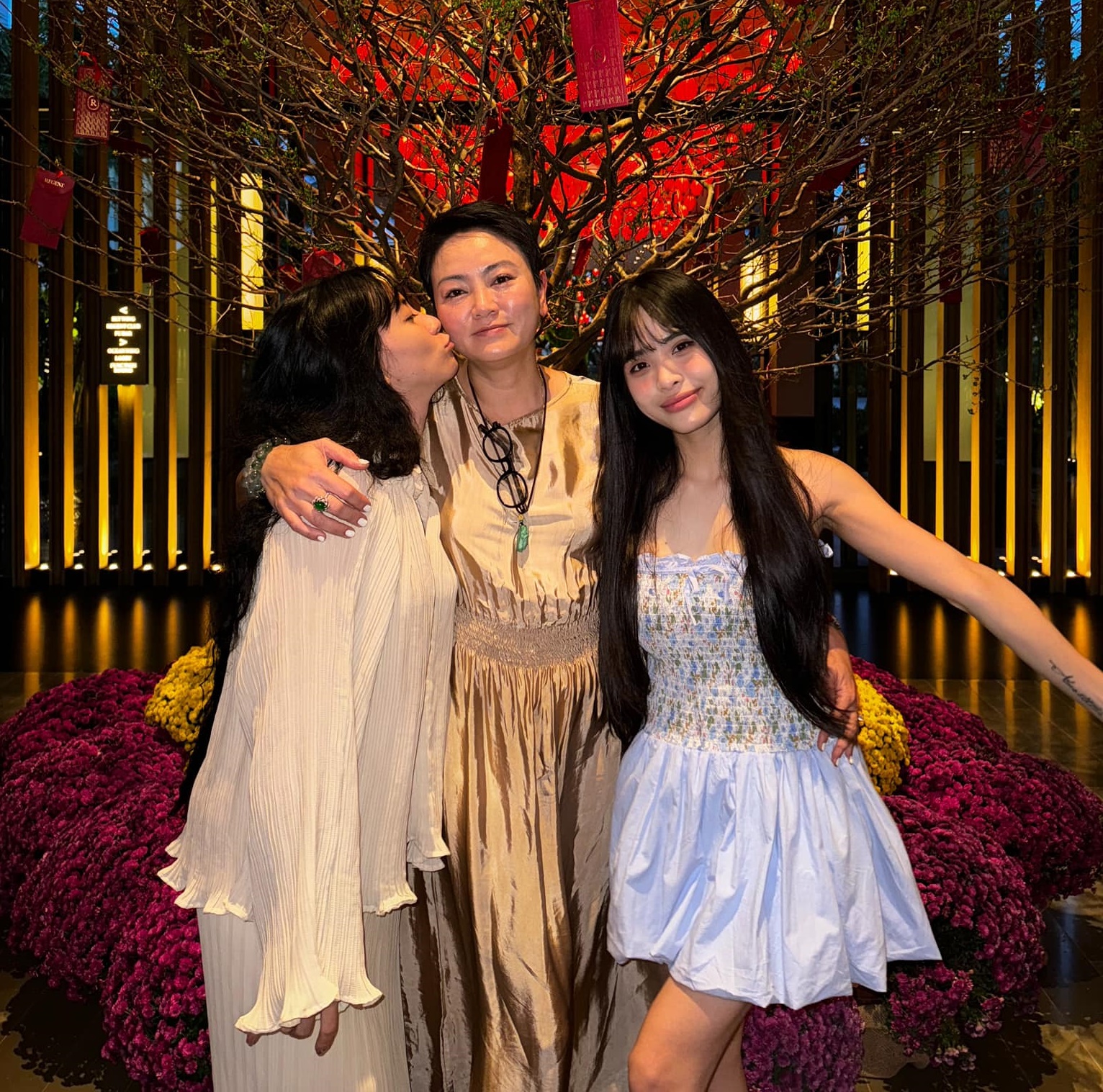 Gia tộc nổi tiếng ở Hà Nội có tận 3 hot mom: Từ mẹ đến con đều là dâu hào môn, ai cũng có tổ ấm riêng hạnh phúc- Ảnh 7. Gia tộc nổi tiếng ở Hà Nội có tận 3 hot mom: Từ mẹ đến con đều là dâu hào môn, ai cũng có tổ ấm riêng hạnh phúc- Ảnh 7.