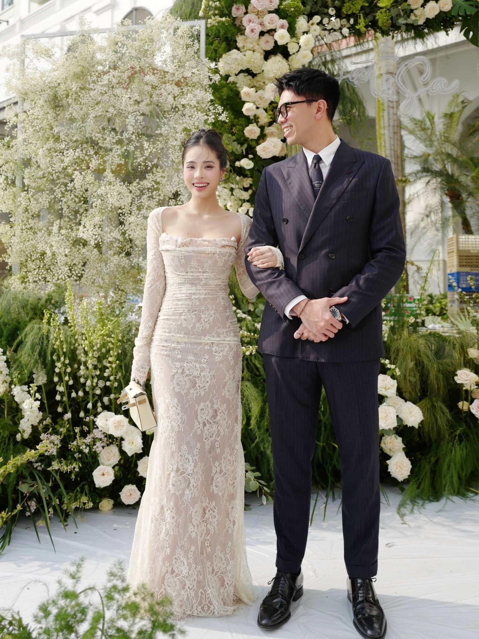 Gia tộc nổi tiếng ở Hà Nội có tận 3 hot mom: Từ mẹ đến con đều là dâu hào môn, ai cũng có tổ ấm riêng hạnh phúc- Ảnh 15. Gia tộc nổi tiếng ở Hà Nội có tận 3 hot mom: Từ mẹ đến con đều là dâu hào môn, ai cũng có tổ ấm riêng hạnh phúc- Ảnh 15.