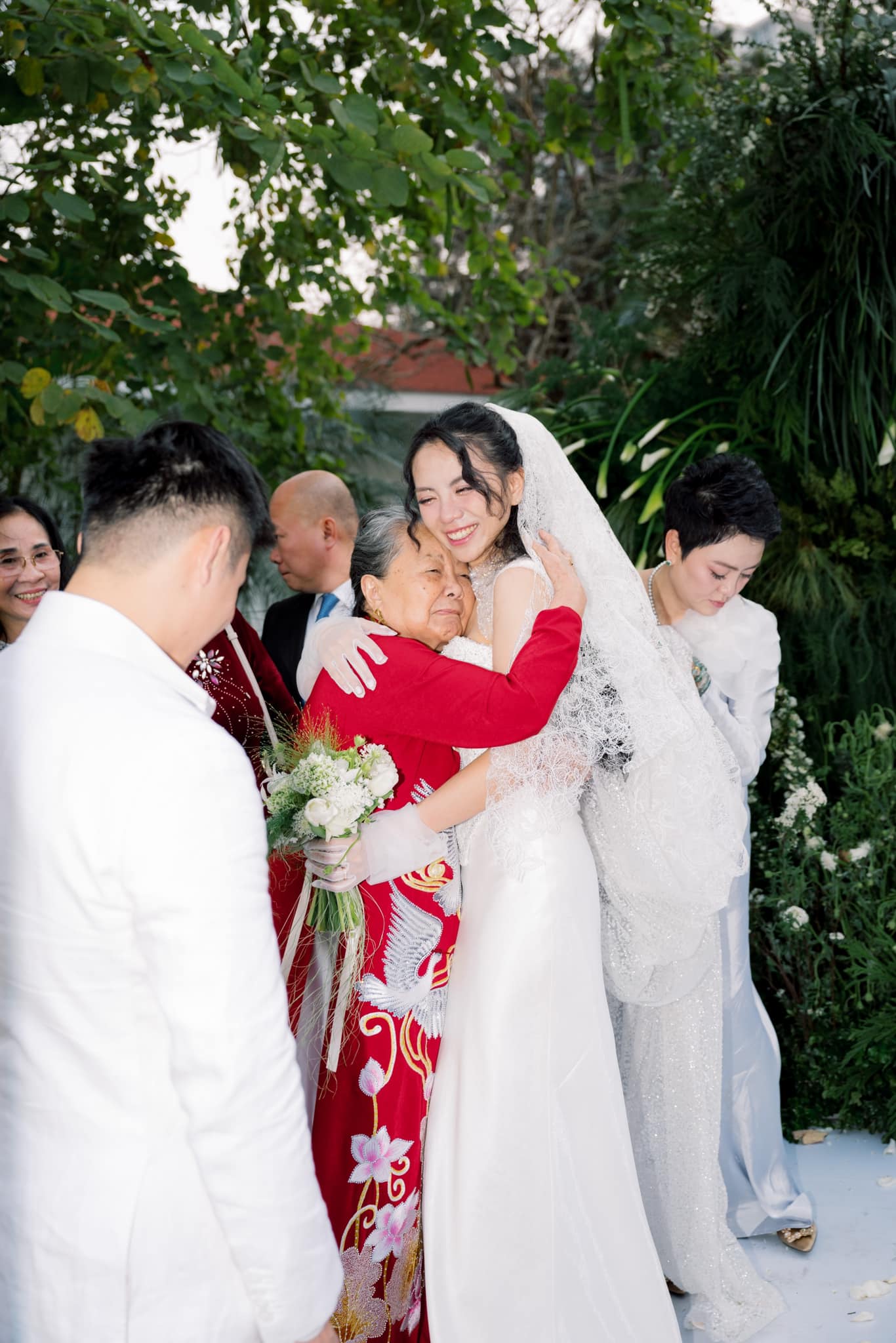 Gia tộc nổi tiếng ở Hà Nội có tận 3 hot mom: Từ mẹ đến con đều là dâu hào môn, ai cũng có tổ ấm riêng hạnh phúc- Ảnh 27. Gia tộc nổi tiếng ở Hà Nội có tận 3 hot mom: Từ mẹ đến con đều là dâu hào môn, ai cũng có tổ ấm riêng hạnh phúc- Ảnh 27.