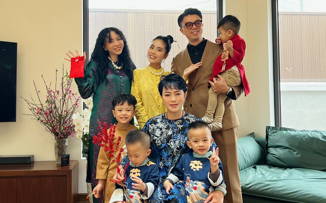 Gia tộc nổi tiếng ở Hà Nội có tận 3 hot mom: Từ mẹ đến con đều là dâu hào môn, ai cũng có tổ ấm riêng hạnh phúc- Ảnh 1. Gia tộc nổi tiếng ở Hà Nội có tận 3 hot mom: Từ mẹ đến con đều là dâu hào môn, ai cũng có tổ ấm riêng hạnh phúc- Ảnh 1.