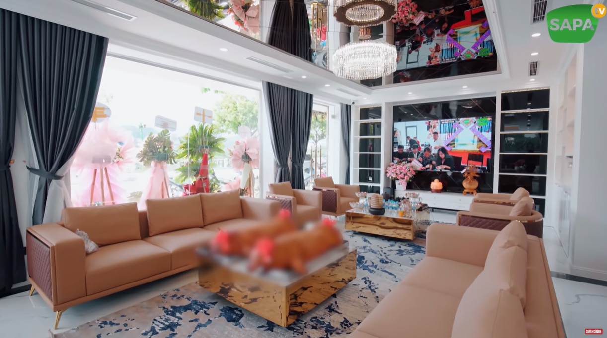 Hải Sapa đã làm gì mà tiền nhiều đến mức sở hữu nhà hàng 100 tỷ, mua cả dinh thự 1.250m2 tặng vợ?- Ảnh 6.