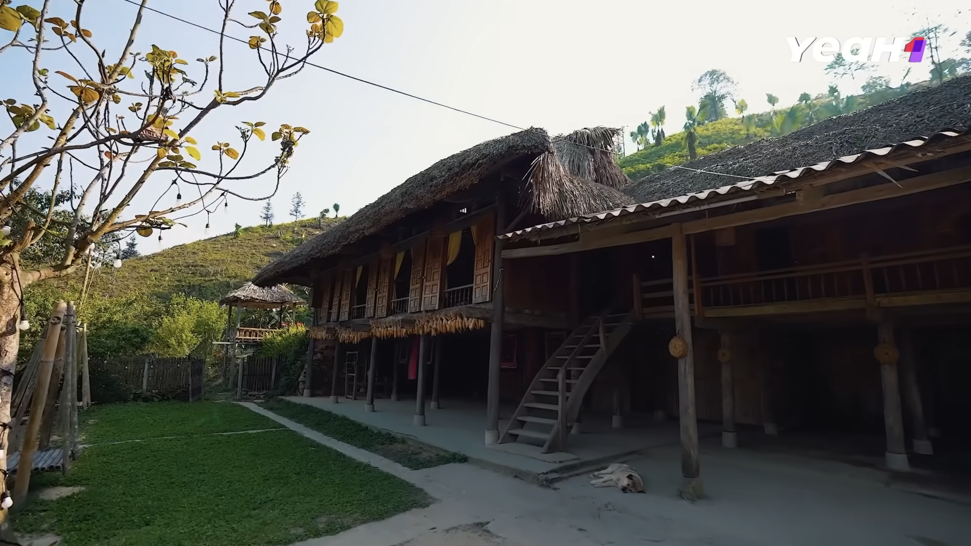 Homestay tại Lào Cai full phòng 3 tháng liền, chị Thông Bản Liền trở thành hiện tượng sau Gia Đình Haha- Ảnh 2. Homestay tại Lào Cai full phòng 3 tháng liền, chị Thông Bản Liền trở thành hiện tượng sau Gia Đình Haha- Ảnh 2.