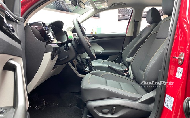 Skoda Kushaq ra mắt Việt Nam: Giá từ 599 triệu đồng, 2 bản, trang bị nội thất xịn, bản 'base' có ADAS cạnh tranh Yaris Cross, Xforce- Ảnh 15. Skoda Kushaq ra mắt Việt Nam: Giá từ 599 triệu đồng, 2 bản, trang bị nội thất xịn, bản 'base' có ADAS cạnh tranh Yaris Cross, Xforce- Ảnh 15.
